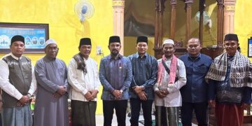 Peringati 30 Hari Berpulangnya Ayah Sop, Paslon Azan  Laksanakan Tahlilan Bersama Masyarakat di Aceh Timur