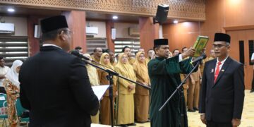 Pj Gub Aceh Lantik Khudri Sebagai Sekretaris DPR Aceh