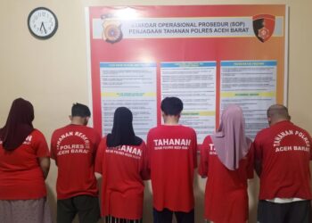 Polisi Amankan 3 Pasangan dan Kondom Pada Saat Grebek Prostitusi Online di Aceh Barat