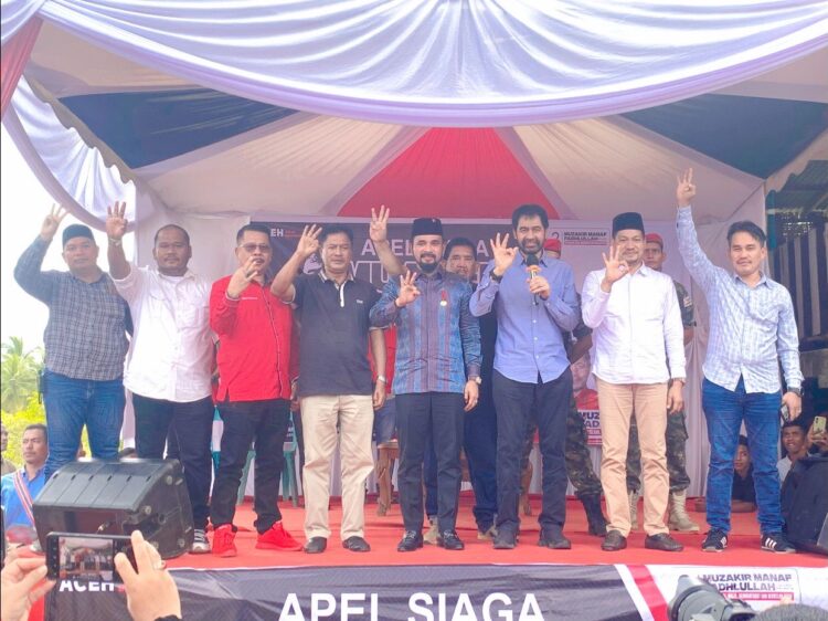 Tiba di Aceh Timur, Mualem Serukan Menangkan Alfarlky-Zainal