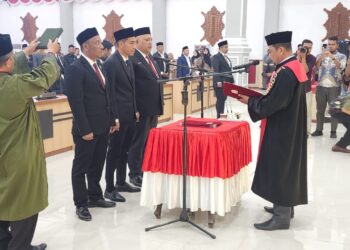 Ketua PN Idi Lantik Tiga Pimpinan DPRK Aceh Timur, Ini kata Azhar