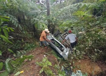 Mobil Tumpangan Warga Malaysia Masuk Jurang di Gayo Lues