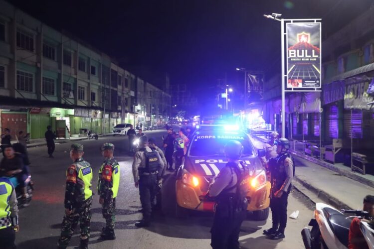 Gelar Patroli Skala Besar, Polres Aceh Tamiang Siaga Jaga Kondusifitas Jelang Hari Pemilihan