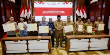 Pj Gubernur Aceh Serahkan DIPA dan TKD Tahun 2025 Rp 46,98 Triliun