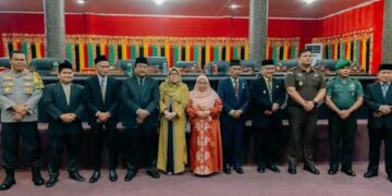 Gelar Paripurna, DPRK Tetapkan Bupati dan Wakil Bupati Aceh Singkil Terpilih 2025-2030