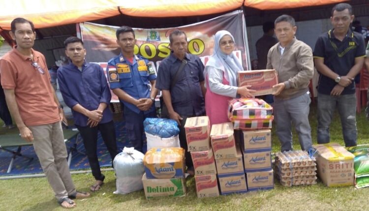Korban Kebakaran di Simeulue Tengah Terima Bantuan Sosial