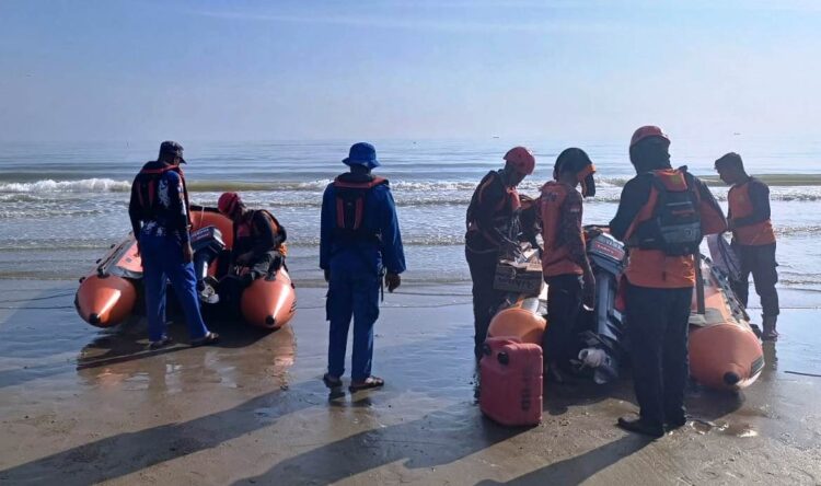 Petugas Gabungan Cari Abk KM Serasi yang Hilang di Perairan Peureulak