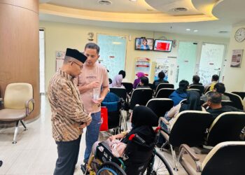 Haji Uma Kunjungi Pasien Jantung Asal Aceh di Jakarta