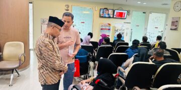 Haji Uma Kunjungi Pasien Jantung Asal Aceh di Jakarta