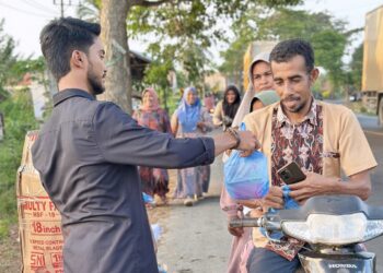 Kegiatan Sosial Alumni MAN 4 Aceh Timur, Menyambut Ramadhan dengan Berbagi Takjil