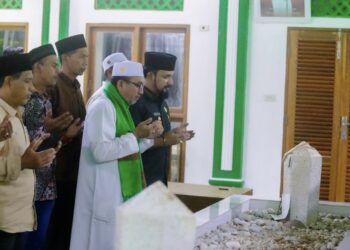 Bupati Aceh Timur Santuni Anak Yatim Hingga Ziarah ke Makam Habib Muhammad Alatas