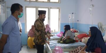 Tanpa Libur, Bupati Al-Farlaky Terus Awasi Pelayanan Kesehatan di Aceh Timur