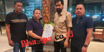 Didampingi Dua Anggota DPRA, Mualem Tunjuk Abuwa sebagai Sekjen DPP Partai Aceh