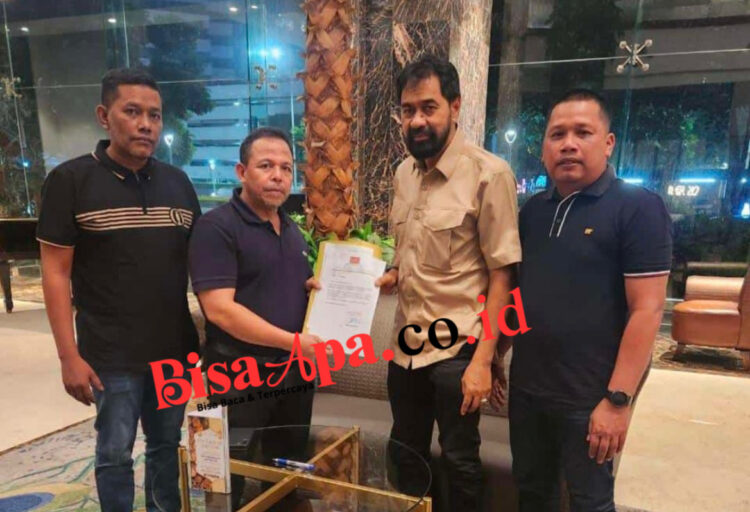 Didampingi Dua Anggota DPRA, Mualem Tunjuk Abuwa sebagai Sekjen DPP Partai Aceh