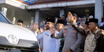 Bupati Al-Farlaky Lepas Jamaah Haji Aceh Timur, Berpesan Jaga Kesehatan dan Niat Ibadah