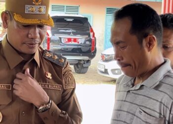 Wabup Aceh Timur Beri Bantuan Pada Korban Petir, Wujudkan Kepedulian Pemerintah