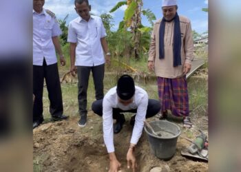 Wabup Aceh Timur Dukung Program MBG dengan Peletakan Batu Pertama di Simpang Ulim