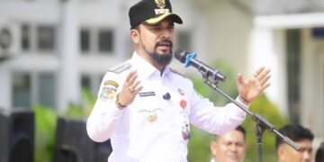 Bupati Al-Farlaky Tindak Tegas 724 ASN yang Manipulasi Presensi Online