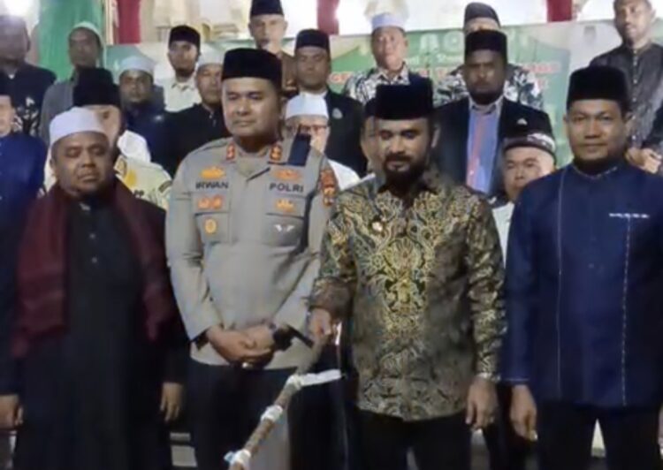 Semarakkan Hari Besar Islam, Bupati Al-Farlaky Pimpin Takbir Keliling Idul Adha di Aceh Timur