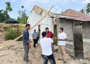 Pang Ucok Tinjau Lokasi Longsor yang Mengancam Akses 9 Desa di Pendalaman Aceh Timur