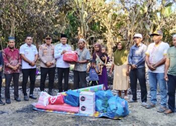 Wabup Aceh Timur Salurkan Bantuan Masa Panik untuk Korban Kebakaran di Matang Pudeng Pante Bidari