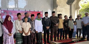 Bupati Al-Farlaky dan Pang Ucok Hadiri Syukuran dan Santunan Anak Yatim di Simpang Ulim