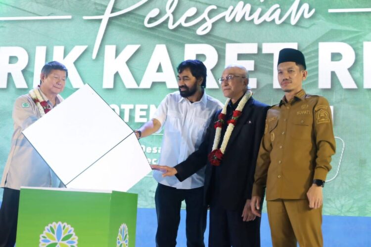 Hashim Djojohadikusumo Resmikan Pabrik Karet Remah di Aceh Barat