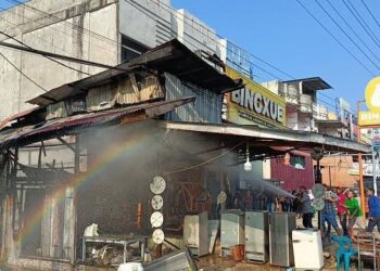 Diduga Korsleting Listrik, Ruko Berkontruksi Kayu di Idi Rayeuk Dilalap Si Jago Merah
