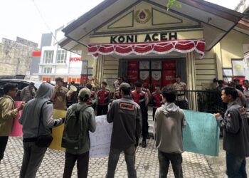 Rangkap Jabatan di KONI Aceh Singkil, Mahasiswa dan Pemuda Gelar Aksi Protes