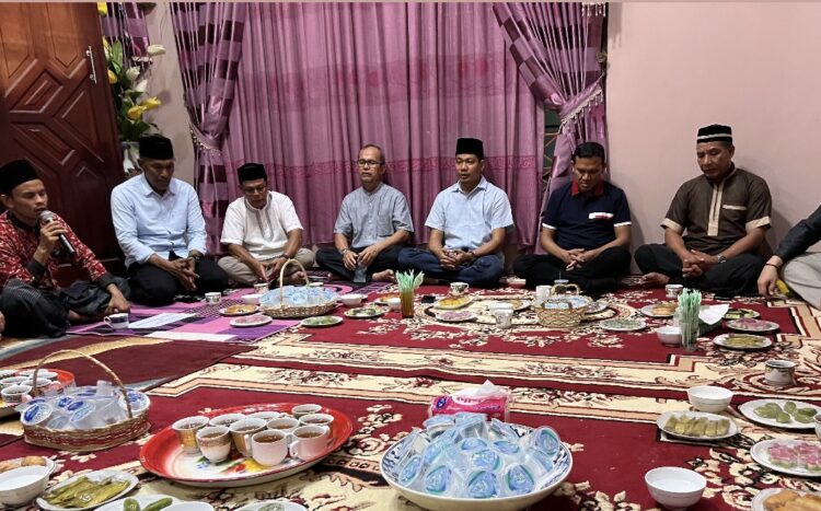 Wagub Aceh dan Wabup Aceh Timur Takziah ke Rumah Duka Tokoh Birokrat Aceh Timur