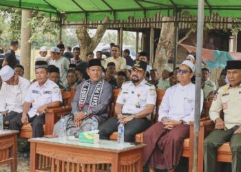 Bupati Al-Farlaky Hadiri Syukuran Penyelesaian Adat Gampong Jeungki