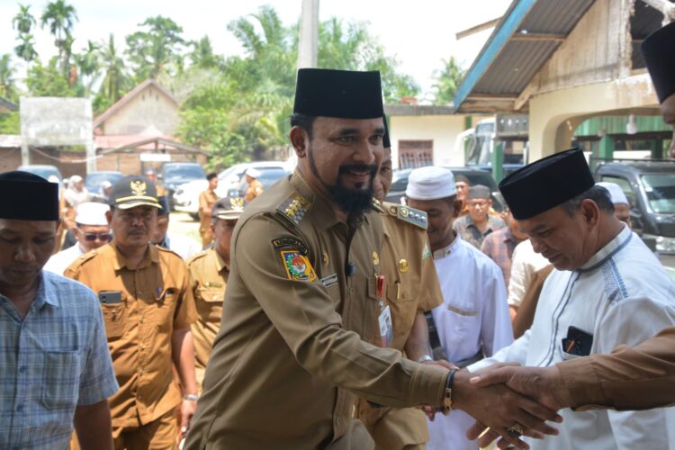 Bupati Aceh Timur Melayat ke Kediaman Tokoh Ulama Simpang Ulim