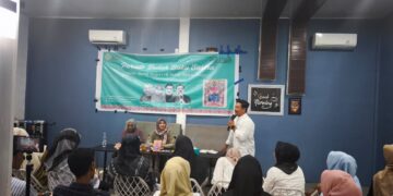 “Komplotan Bandit Warung Kopi” Gelar Bedah Buku di Aceh Timur