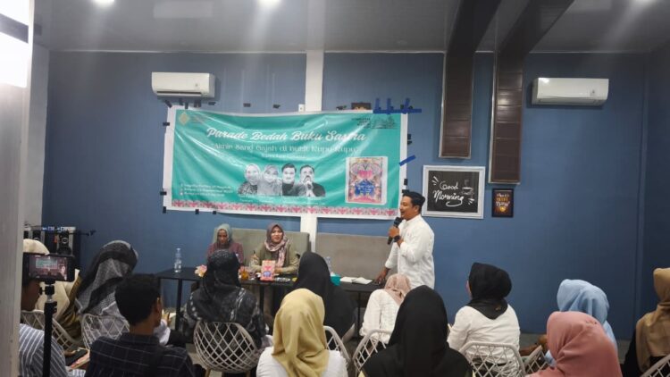“Komplotan Bandit Warung Kopi” Gelar Bedah Buku di Aceh Timur