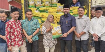 Bupati Al-Farlaky Gelar Operasi Beras Murah di Tiga Lokasi