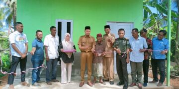 Wabup Aceh Timur Serahkan Rumah Layak Huni kepada Warga Kurang Mampu