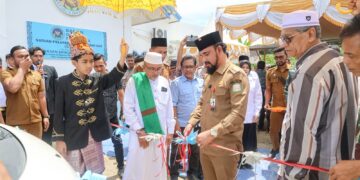 Bupati Al-Farlaky Launching MBG di Simpang Ulim, ini Pesannya