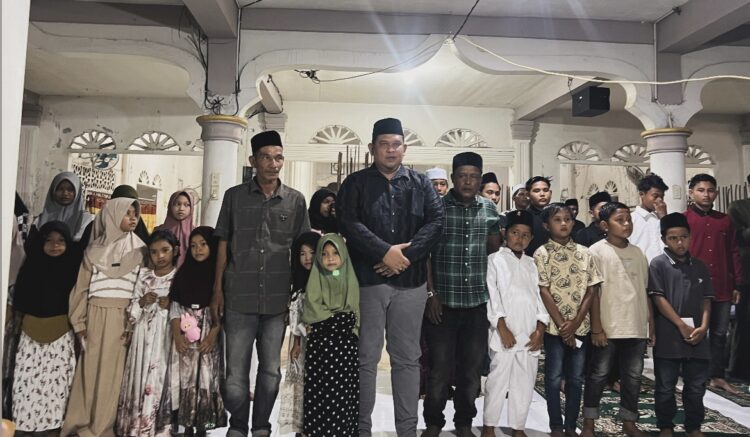 Berbagi Kasih, Pang Ucok Santuni Puluhan Anak Yatim-Piatu di Abeuk Geulanteu Madat