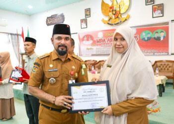 Bupati Al-Farlaky Dorong Guru Terus Berkarya pada MPA Award 2025