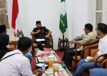 Tanggapi Keluhan Masyarakat, Bupati Al-Farlaky Panggil Manajemen Pupuk Indonesia