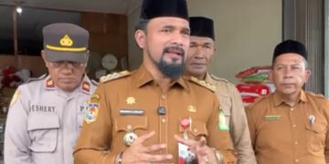 Bupati Al-Farlaky Sidak Depot Pupuk, Tegaskan Penjualan Harus Sesuai HET