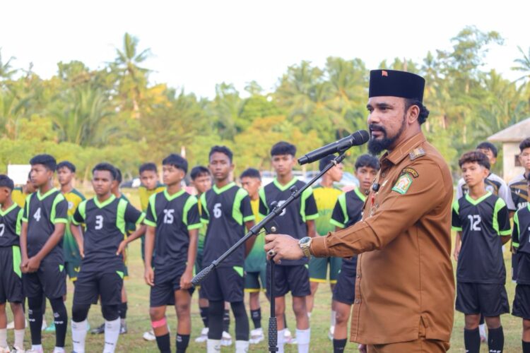 Bupati Al-Farlaky Buka Piala Bupati Aceh Timur Cup 2025