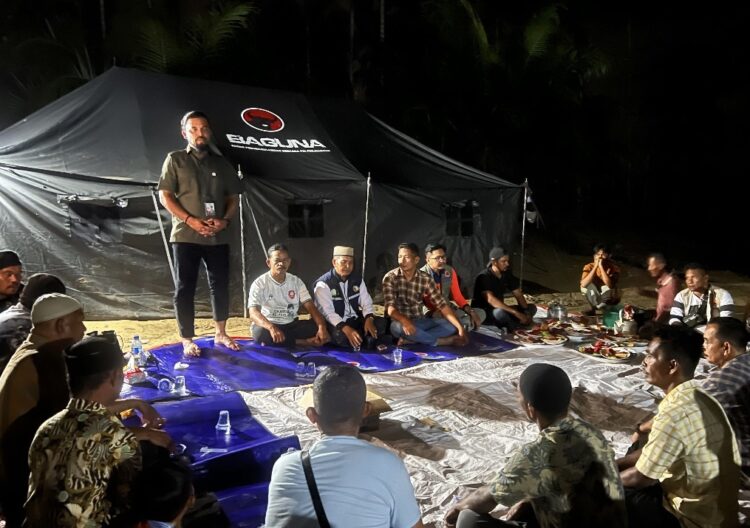 Misi Kemanusiaan di Sijudo, Al-Farlaky Turut Bertakziah untuk Alm Ayah Kadus