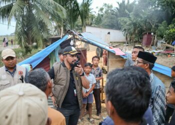 Lagi, Bupati Al-Farlaky Salurkan Bantuan ke Madat