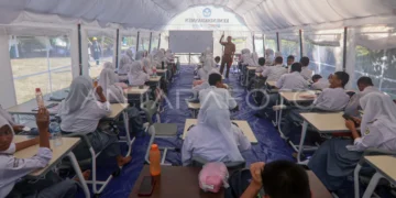 Aceh Timur Butuh 400 Tenda Belajar untuk Siswa SD dan SMP yang Sekolahnya Rusak
