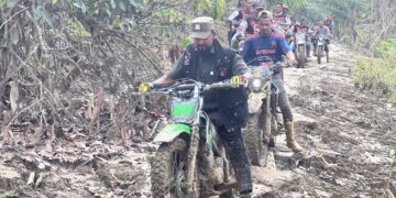 Kembali Terobos Kawasan Pedalaman, Al-Farlaky Antar Bantuan dan Pastikan Hunian Warga