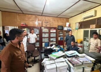 Telusuri Dugaan Korupsi Pembangunan Jalan, Kejari Langsa Geledag Kantor Dinas PUPR