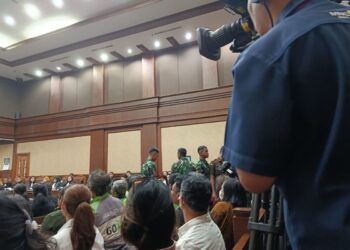 Dua Pimpinan Institusi ini Diminta Klarifikasi Kehadiran Anggota TNI di Sidang Nadiem Makarim