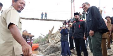 Serahkan 2 Perahu ke Simpang Jernih, Al-Farlaky: Harus Dimanfaatkan untuk Kebaikan