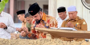 Bupati Aceh Timur Melayat ke Rumah Duka Istri Abu Daud Lueng Angen